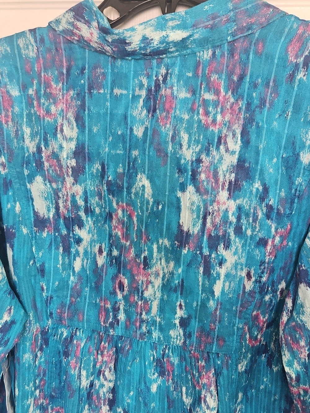 Westbound Long Sleeve Collared Partial Button Relaxed Tunic: Turquoise Monet: XL - Picture 11 of 16